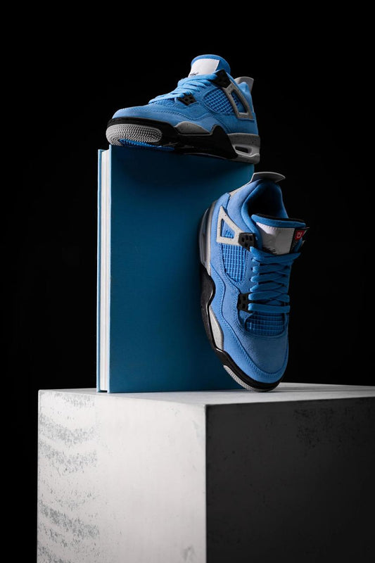 Jordan retro 4 university blue