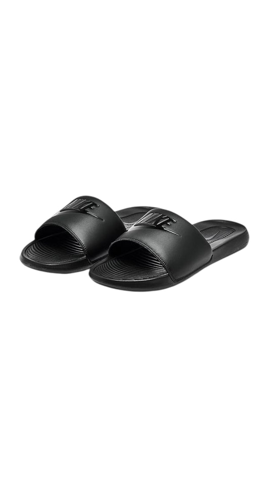 Nike victori one slides