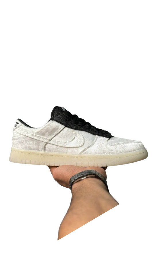 Nike dunk low x clot x fragment