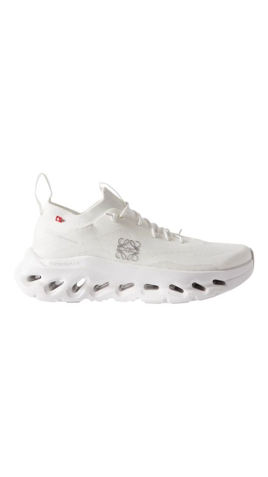 On cloud x loewe