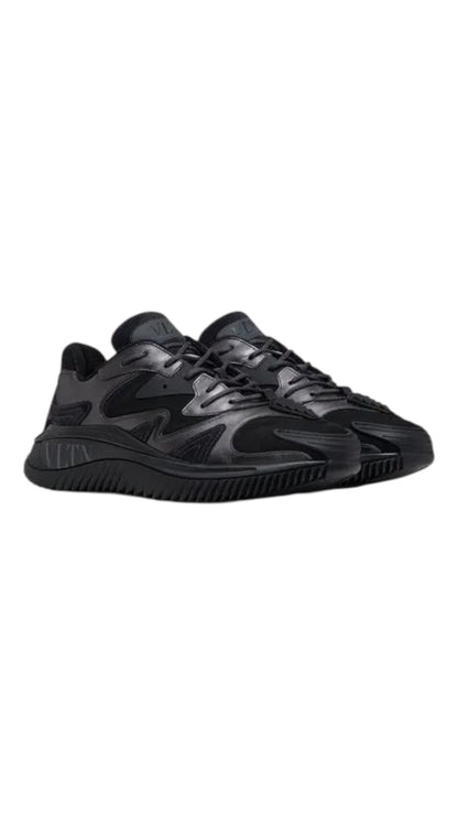 Valentino Garavani wade runner